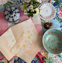 Load image into Gallery viewer, Daisy Chain- Neutral