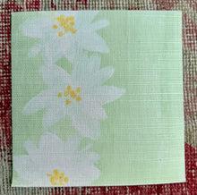 Load image into Gallery viewer, Daisy Chain- Green